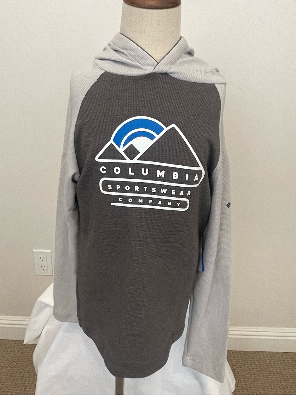 Columbia Trail Shaker Waffle Hoodie Boys Youth S Gray Thermal Shirt NWT